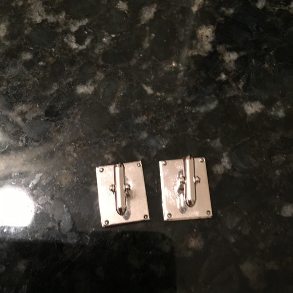 Silver cuff links with unique design - Picture 2 of 3